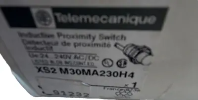 NEW TELEMECANIQUE XS2M30MA230H4 PROXIMITY SWITCH