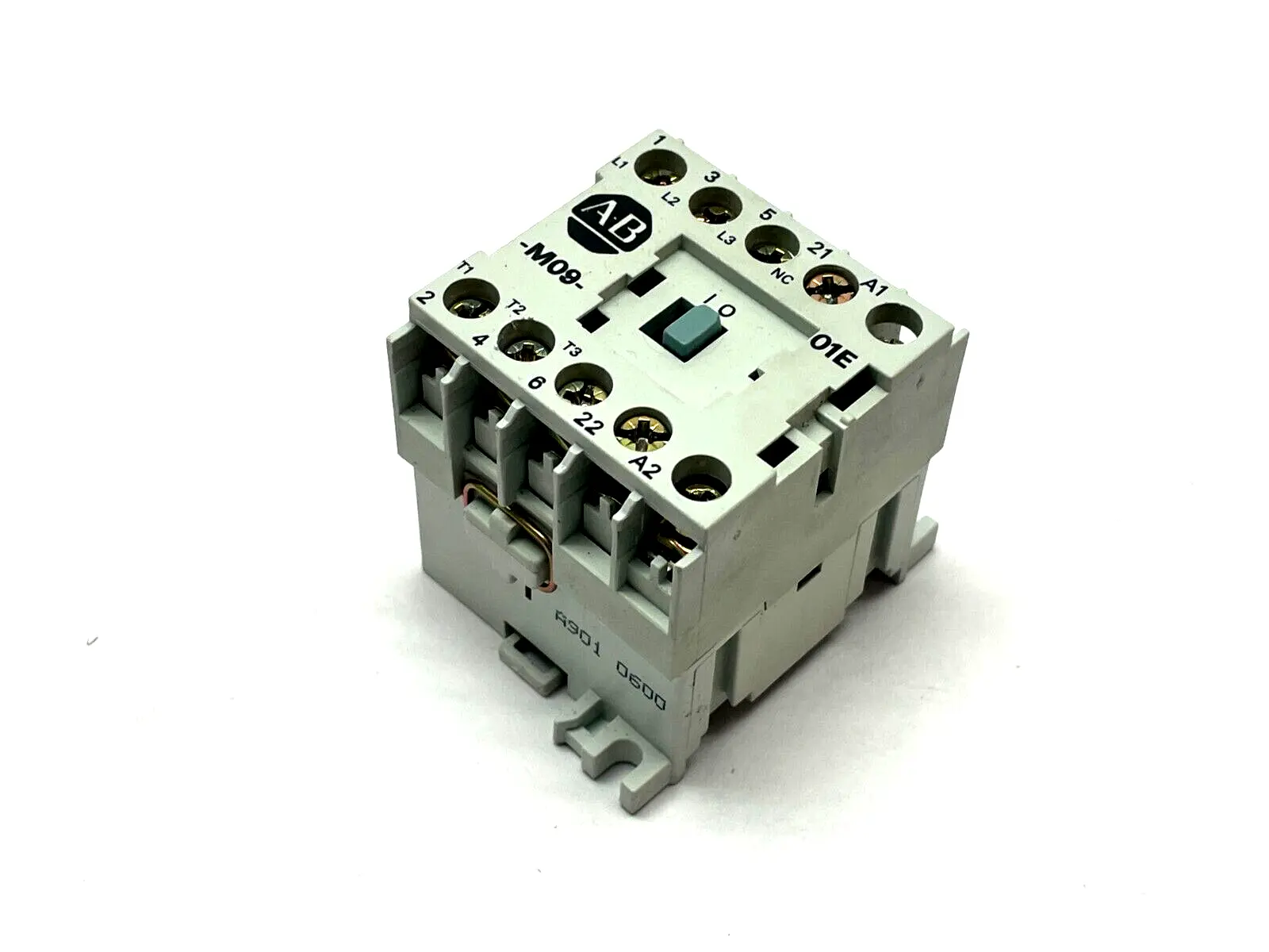 Allen Bradley 100-M09NZ2431 Ser. A Contactor - Used