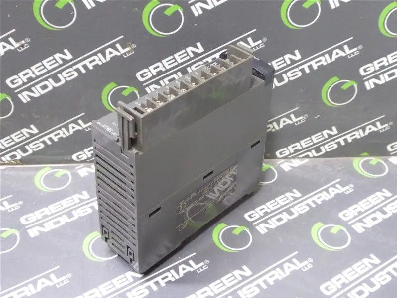 Fuji Electric NP1AYH8V-MR MICREX-SX Analog Output Module without cover Used
