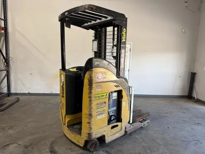 Used 2012 YALE NR040DB Reach Trucks | Zoom Lifts & Equipment #1182284