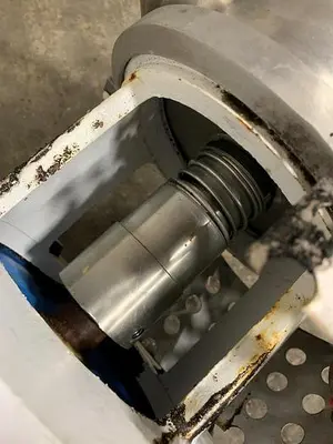 USED APV CREPACO 6V2