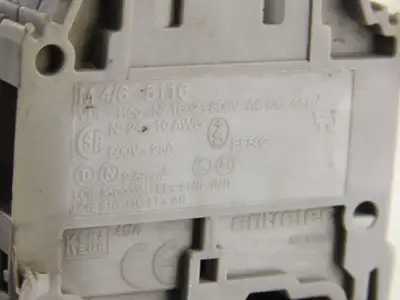 Entrelec M4/6 5116 DIN Rail Mount Terminal Block 600V 25A Lot of 135