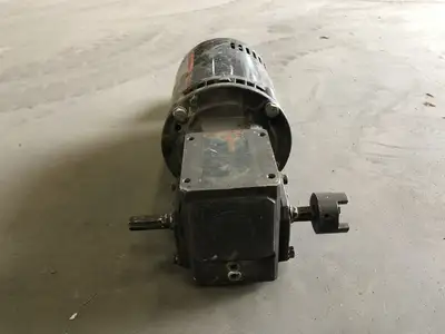 USED DAYTON 4Z007D