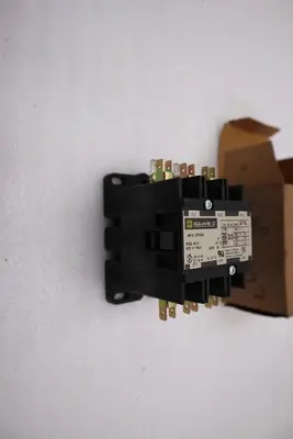 Square D 8910DPA33V02 Definite Purpose Contactor 3 Pole Open Type STOCK H818A 785901073536