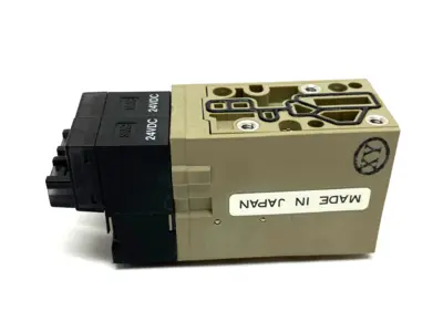 VJ114 | SMC  Dual Solenoid Valve Assembly - Used