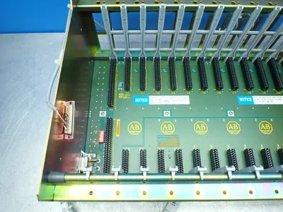 Used ALLENBRADLEY 1771A3B1 PLC Chassis Ohio US | HGR 24 #879761