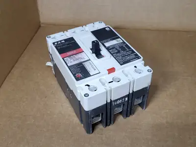 USED EATON HMCPS003A0C