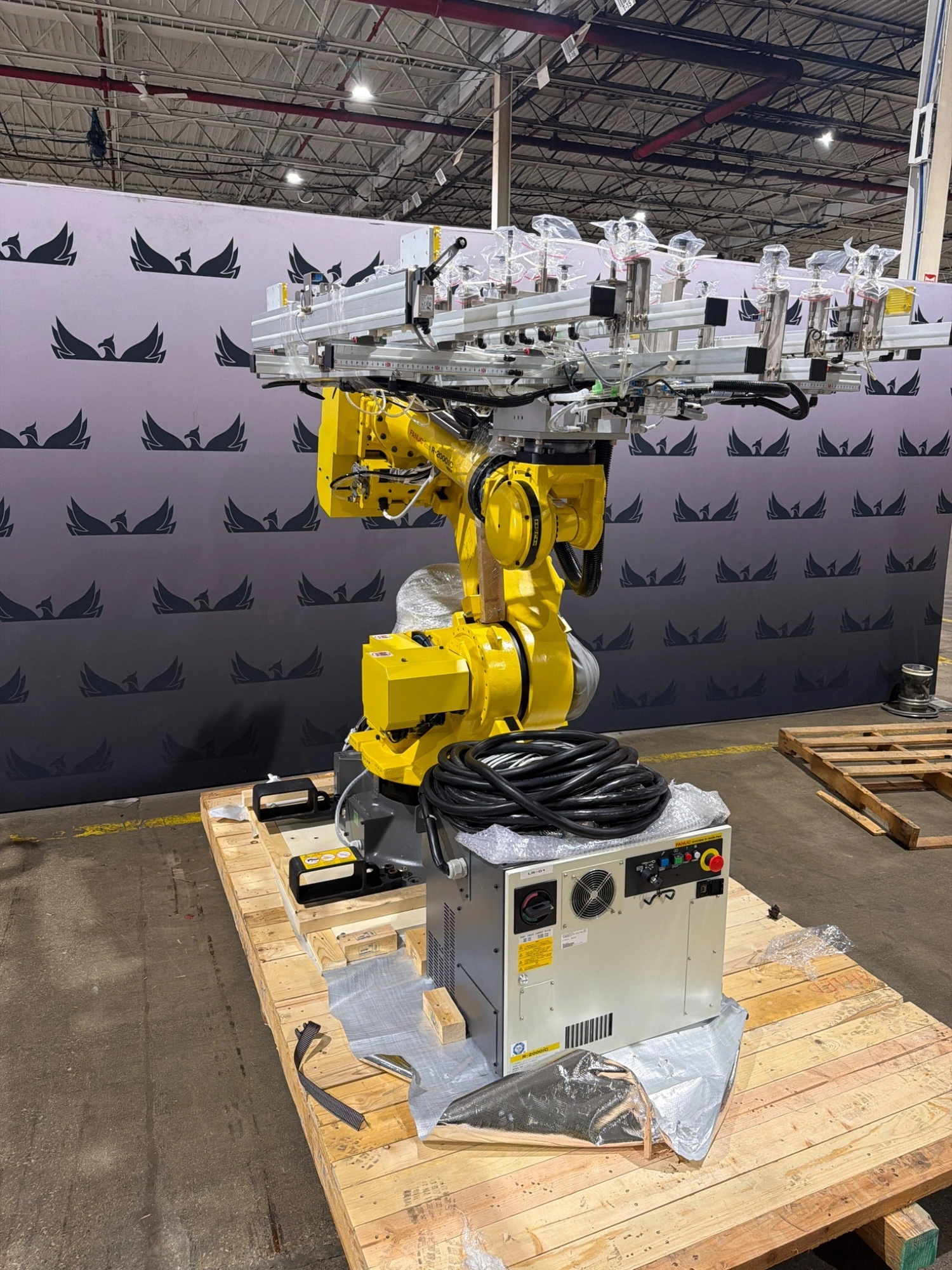 USED 2019 FANUC R-2000iC/165F + R-30iB PLUS