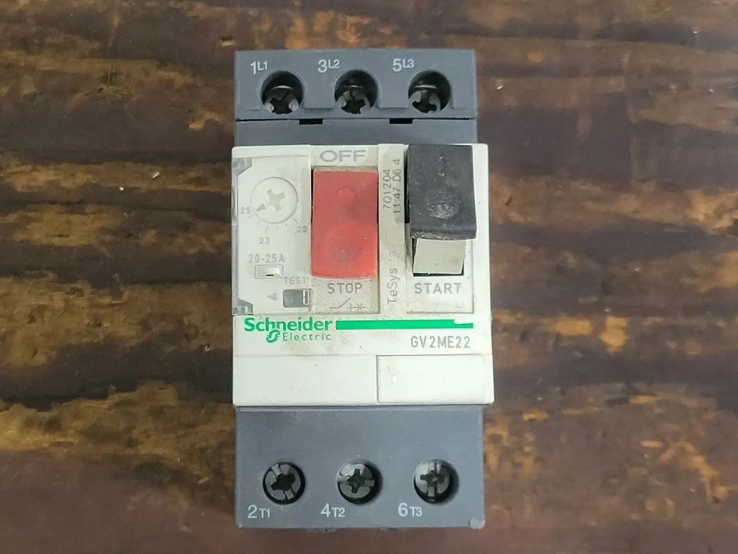 USED SCHNEIDER ELECTRIC GV2ME22