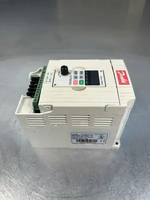 DANFOSS 176F7313 2HP 460V AC DRIVE (BIN-1.1.3)