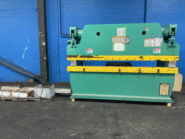 Used 1985 ACCURPRESS 713010 Press Brakes Ohio US | HGR 24 #1343709