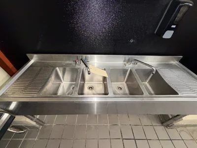 Used _UNKNOWN_ _UNKNOWN_ Sinks Georgia US | Auction Management Corporation #1548556