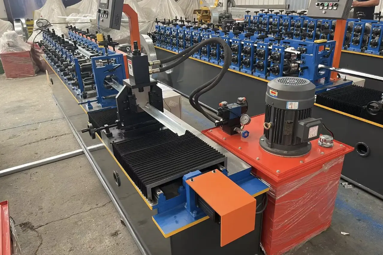 Top Hat Roll Forming Machine in Nicaragua