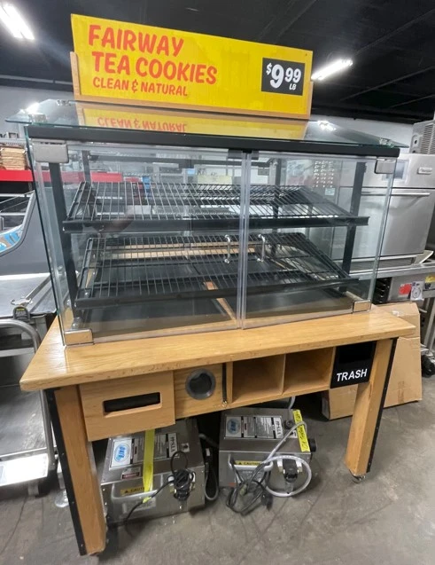 72-0359 4’ Marco Double Sided Bakery Display Case