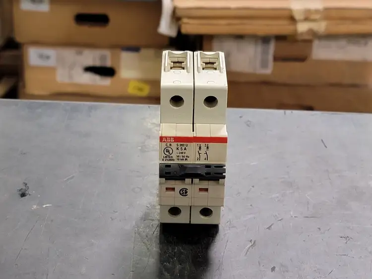 Used ALLEN-BRADLEY S202UK5A Switchgears British Columbia CA | Lenmark #241463