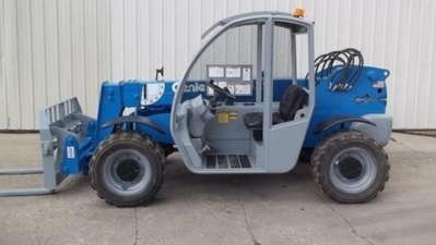 USED 2015 Genie GTH-5519