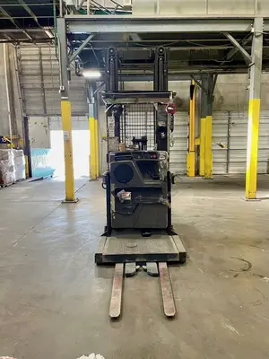 Used 2016 RAYMOND 550-OPC30TT Order Pickers Texas US | TB Forklifts #1274907