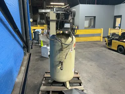 Used 2012 INGERSOLL RAND 2475N7.5 Lubricated Reciprocating Air Compressors Ohio US | HGR 24 #1441274