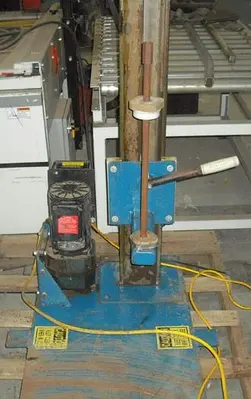 STRETCH WRAP MACHINE 4,000 LBS. CAPACITY