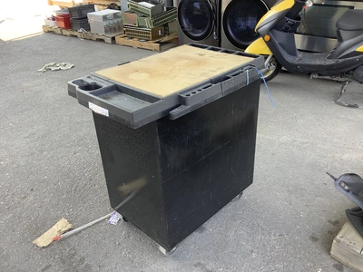 Used _UNKNOWN_ _UNKNOWN_ Tool Carts Michigan US | Miedema Asset Management Group #1307877