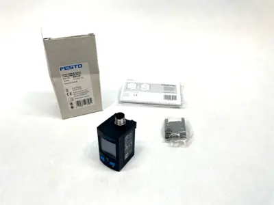 8001230 | Festo SPAU-P10R-W-G18FD-L-PNLK-PNVBA-M12U Pressure Sensor, IO-Link,  - New
