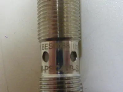 USED BALLUFF BES0068