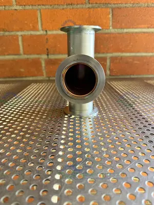 Used 3 WAY STAINLESS STEEL KF 50 NIPPLE VACUUM FITTING Valves/Fittings California US | Equipment Lab #1317011
