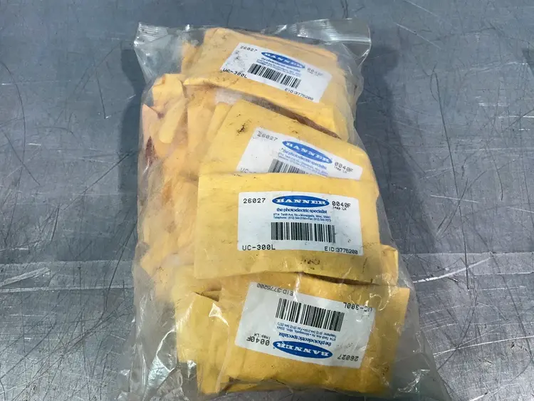 Used BANNER ENGINEERING UC300L Sensors Ohio US | HGR 24 #1572231