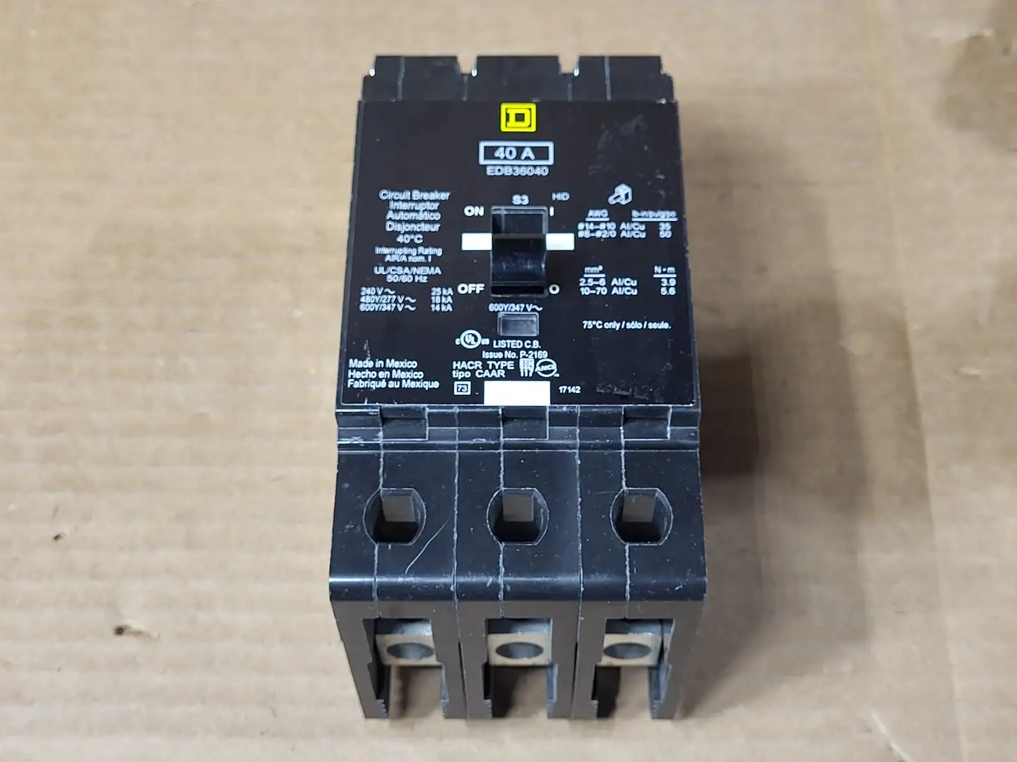 NEW SQUARE D EDB36040