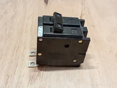 Used CUTLER-HAMMER BA250 Switchgears British Columbia CA | Lenmark #1438419