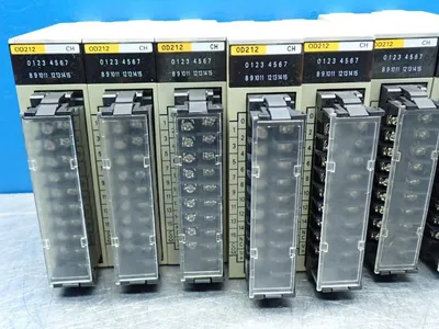 USED OMRON C200HOD212