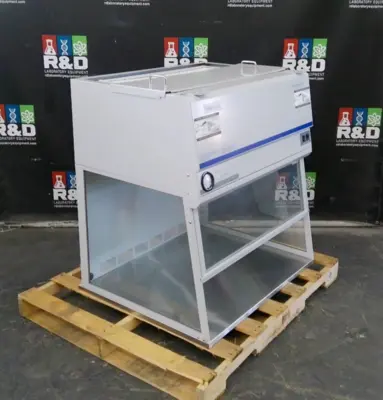 Fisherbrand/Labconco 3ft 3560002 HEPA PCR Workstation Laminar Flow w/UV Lighting