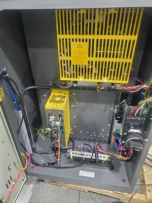 USED 2011 FANUC ARCMATE 120IC