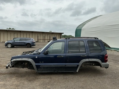 USED 2005 JEEP LIBERTY