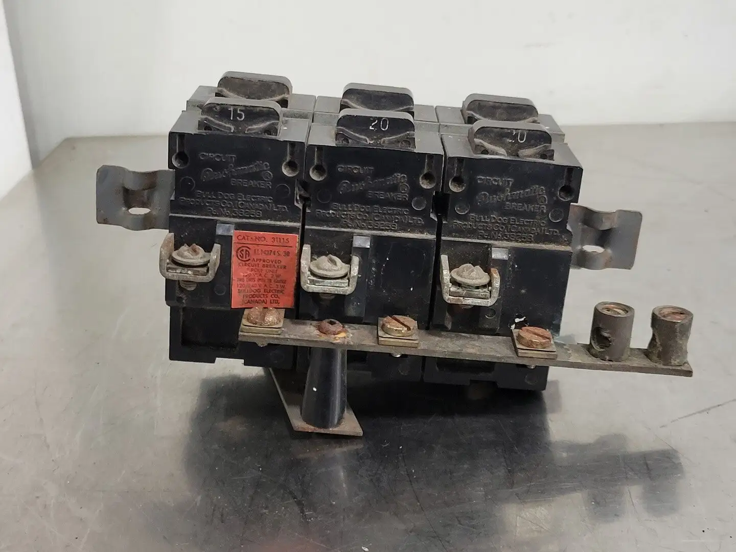 Pushmatic Circuit Breaker Assembly, 3x20 Amp, 3x15 Amp