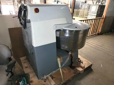 KEMPER PRO 125 B Spiral Mixer | Harvest Equipment and Fabrication Inc (4)