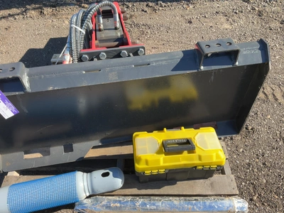 Used RAYTREE RMH680 HYDRAULIC HAMMER SKID STEER ATTACHMENT Misc Construction Attachements Michigan US | Miedema Asset Management Group #1579270