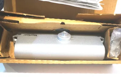 NEW NORTON 32900383 DOOR CLOSER ASSY.