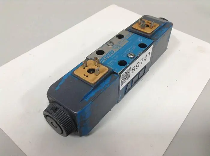 USED VICKERS DG4V-3-6C-M-U-HL7-60