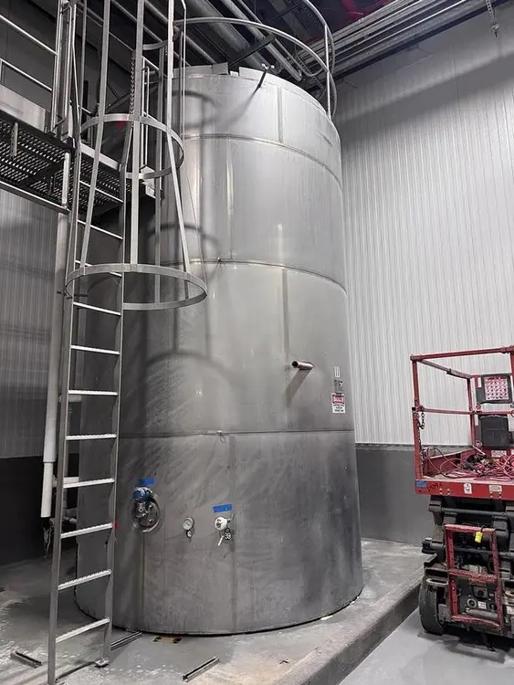 Used INOX-TECH CANADA INC. AGS6000USG Stainless Steel Tanks California US | Machinery & Equipment #1300301
