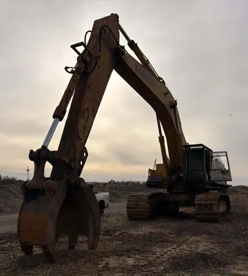 Used 1993 KOMATSU DRESSER PC650LC-5 Crawler Excavators New Jersey US | Proxy Equipment #1381694