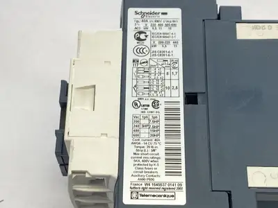 Used Schneider Electric IEC Contactor 3P 25A 480VAC 24VDC Coil PLC Contactors Michigan US | Maverick Industrial Sales #1401984