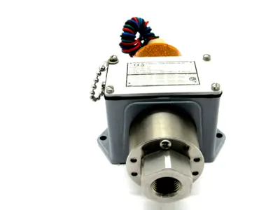 NEW CUSTOM CONTROL SENSORS 646GZE5 PRESSURE SWITCH
