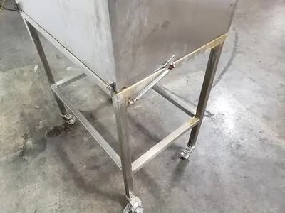 SS Lidded Table