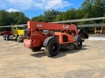 USED 2022 JLG 944E-42