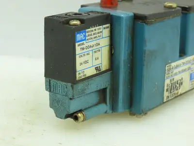 MAC 82A-AC-BKA-TM-DDA5-1DA Pneumatic Solenoid Control Valve 150PSI 24VDC Coil