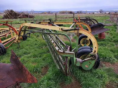 USED JOHN DEERE 896AP