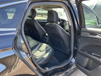 USED 2020 FORD FUSION