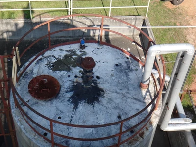 12,700 gallon steel tank