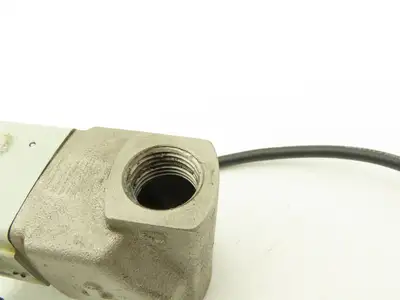 SMC SGC221B-1015Y-5DZ-B1-X2 Coolant Valve 3/8" NPT